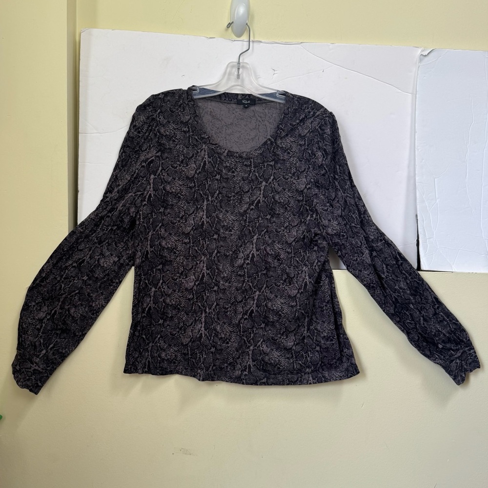 Rails EMILIA SnakeSkin Print Lightweight Puff Sleeve Crew Top Boho Shirt Gray XL - Picture 2 of 16